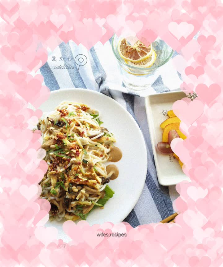 Spicy sesame sauce cold noodles