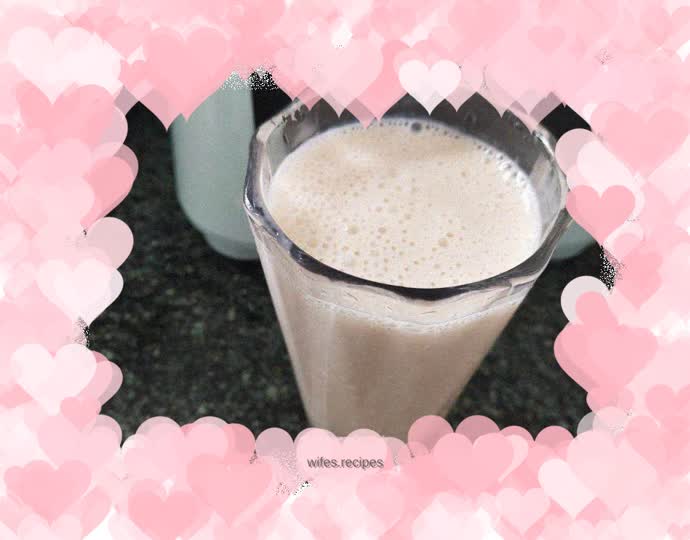 Banana yogurt smoothie