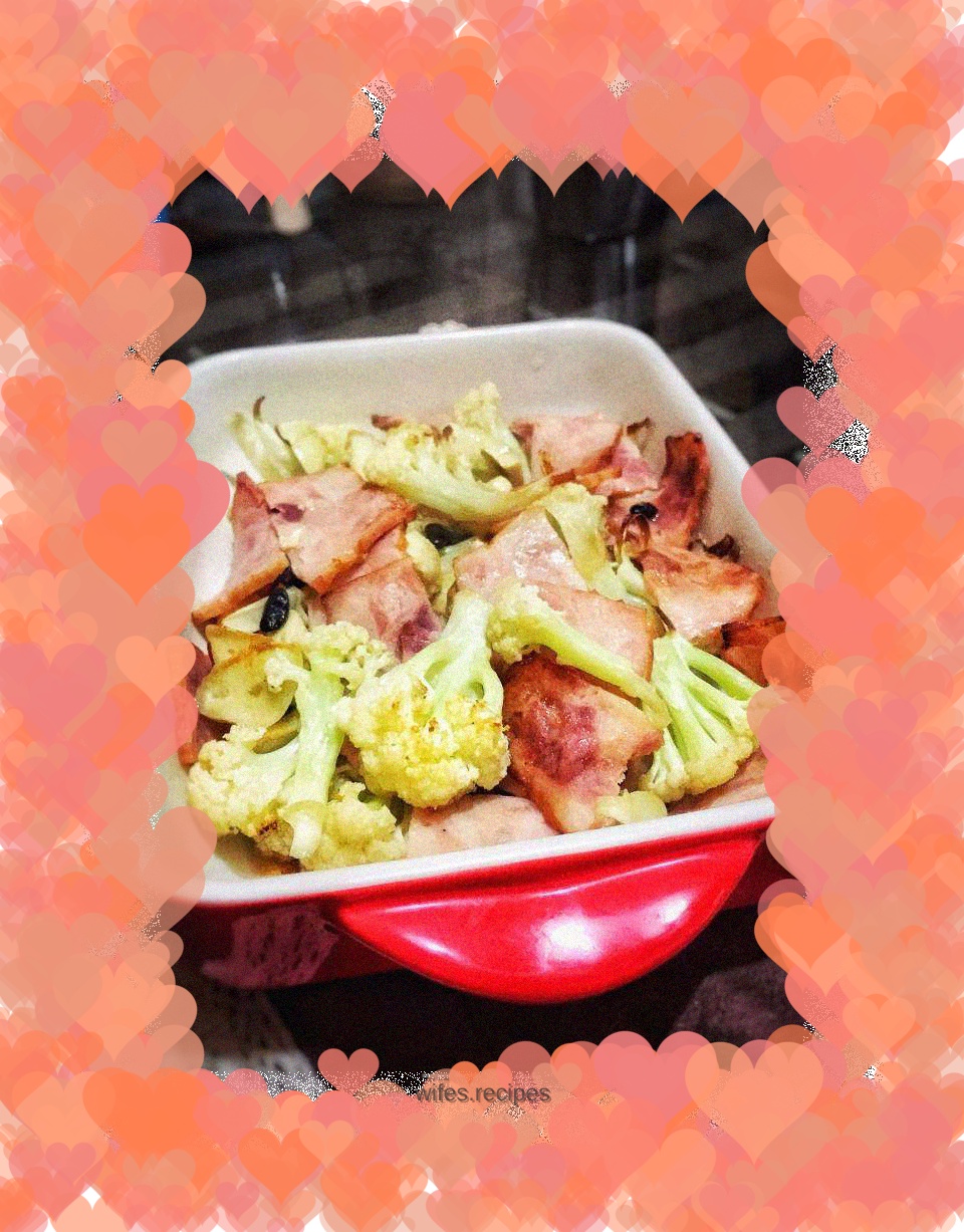 Roasted Cauliflower with Tempeh and Bacon