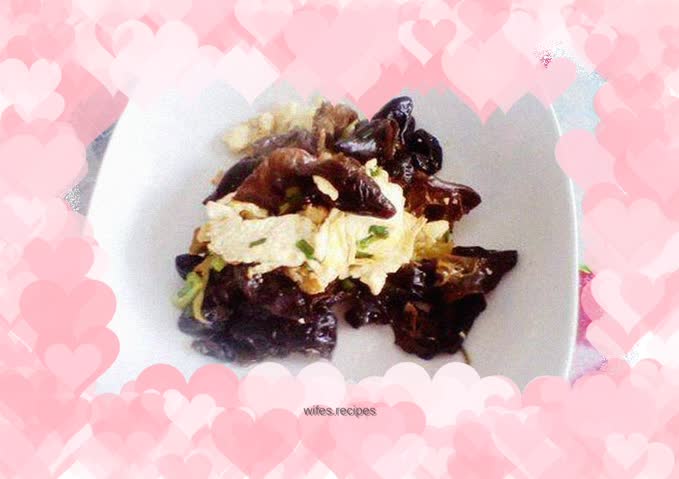 Fried egg white with black fungus