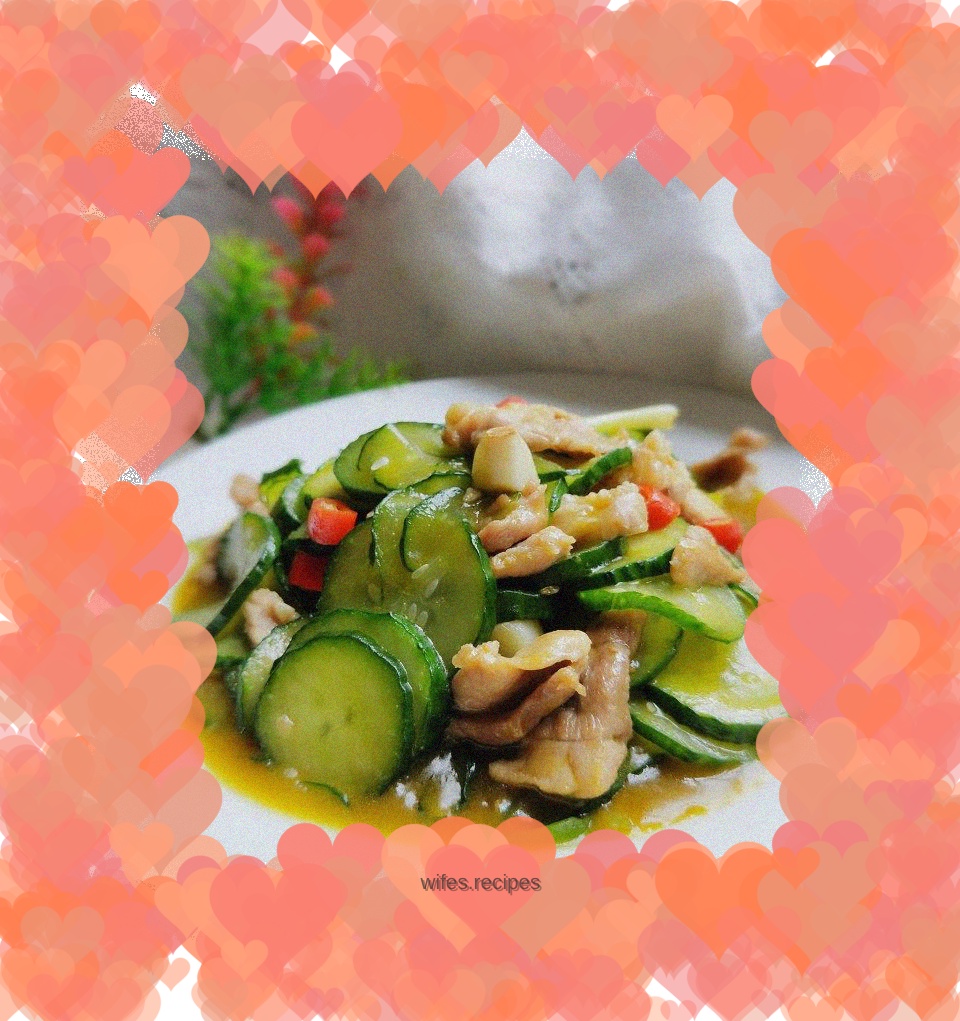 Stir-fried pork slices with cucumber