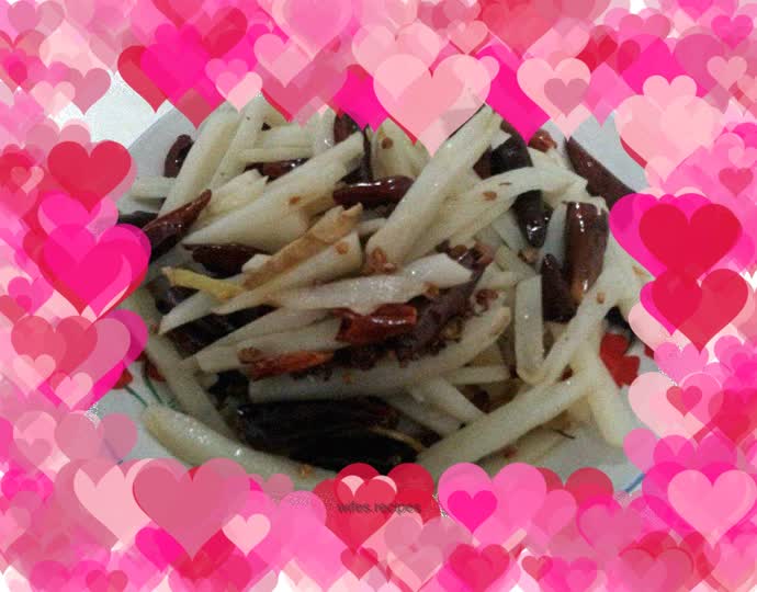 Stir-fried lotus root strips