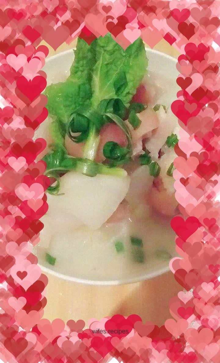 Pork trotters and radish soup