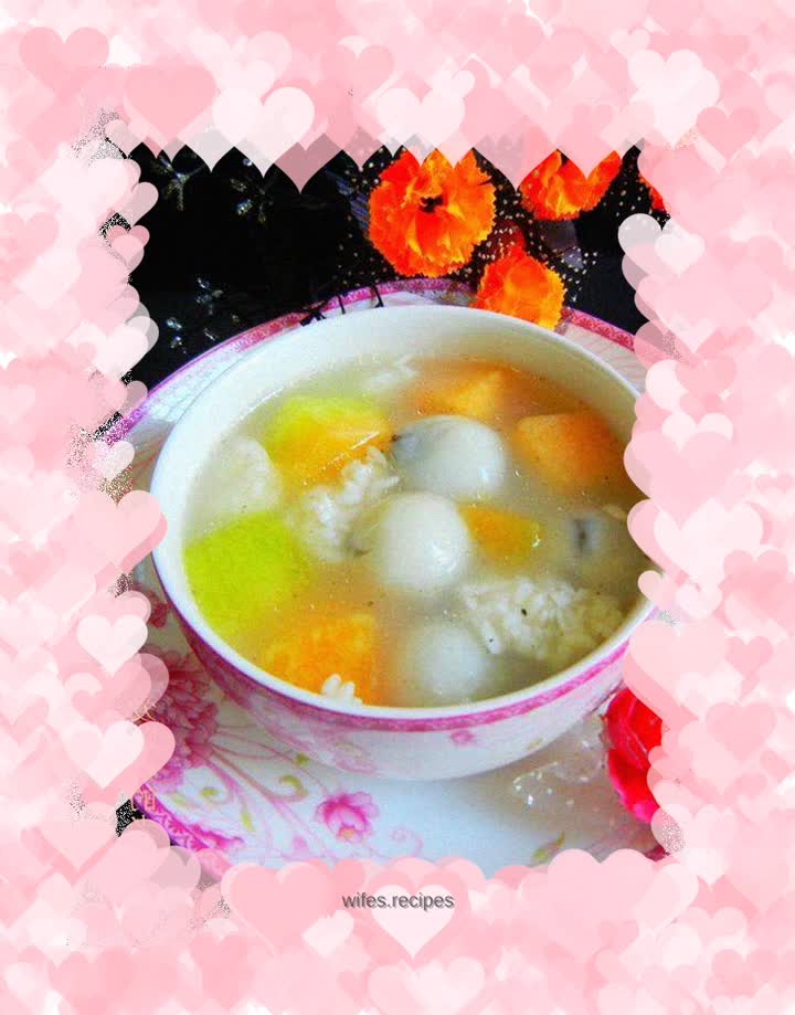 Cantaloupe rice dumplings with rice wine