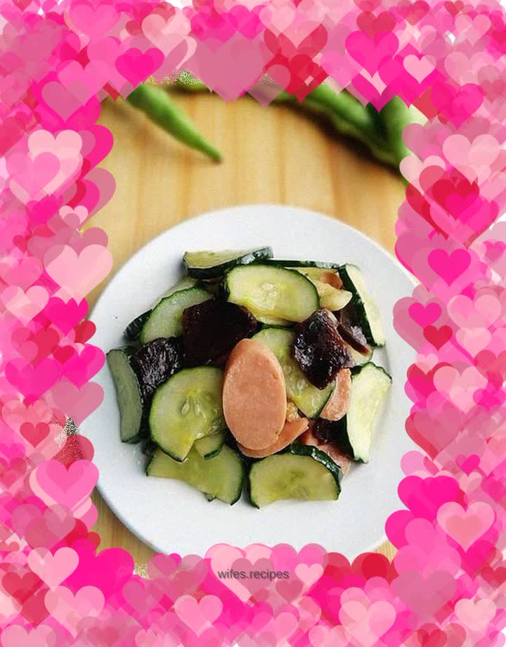 Stir-fried cucumber with ham and pickles