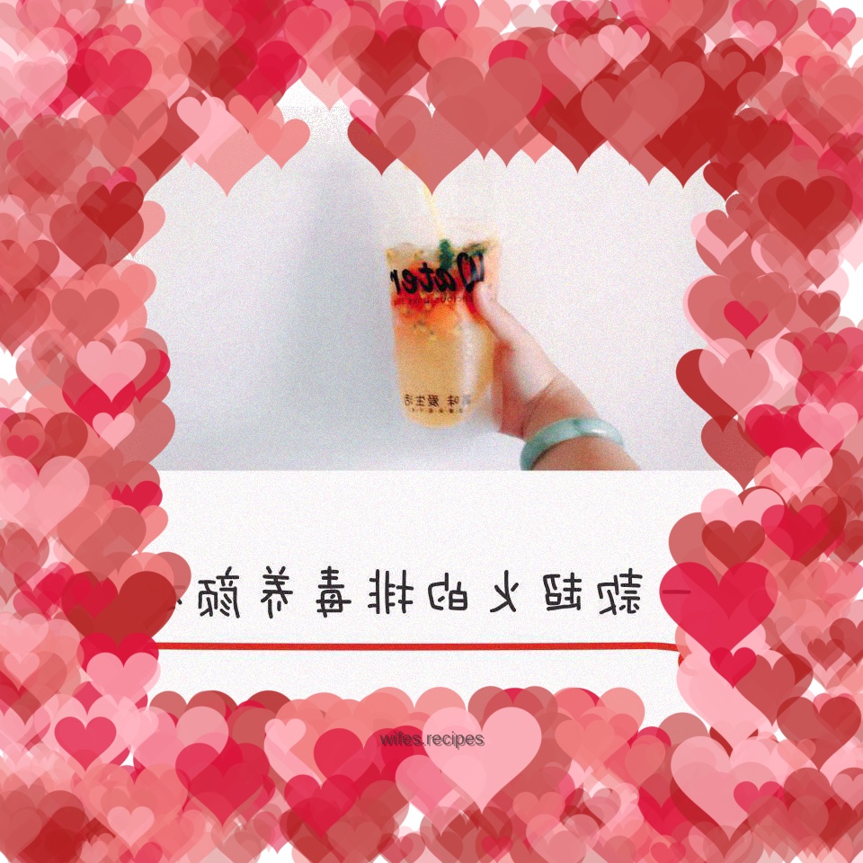 A super popular homemade detoxifying beauty water