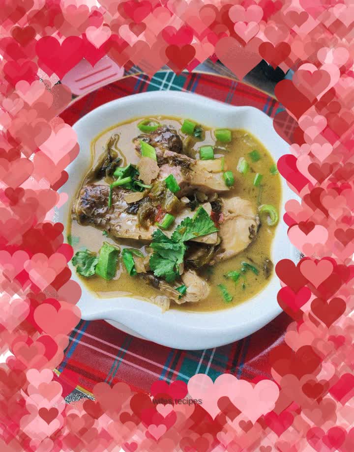 Fish nuggets in sour soup