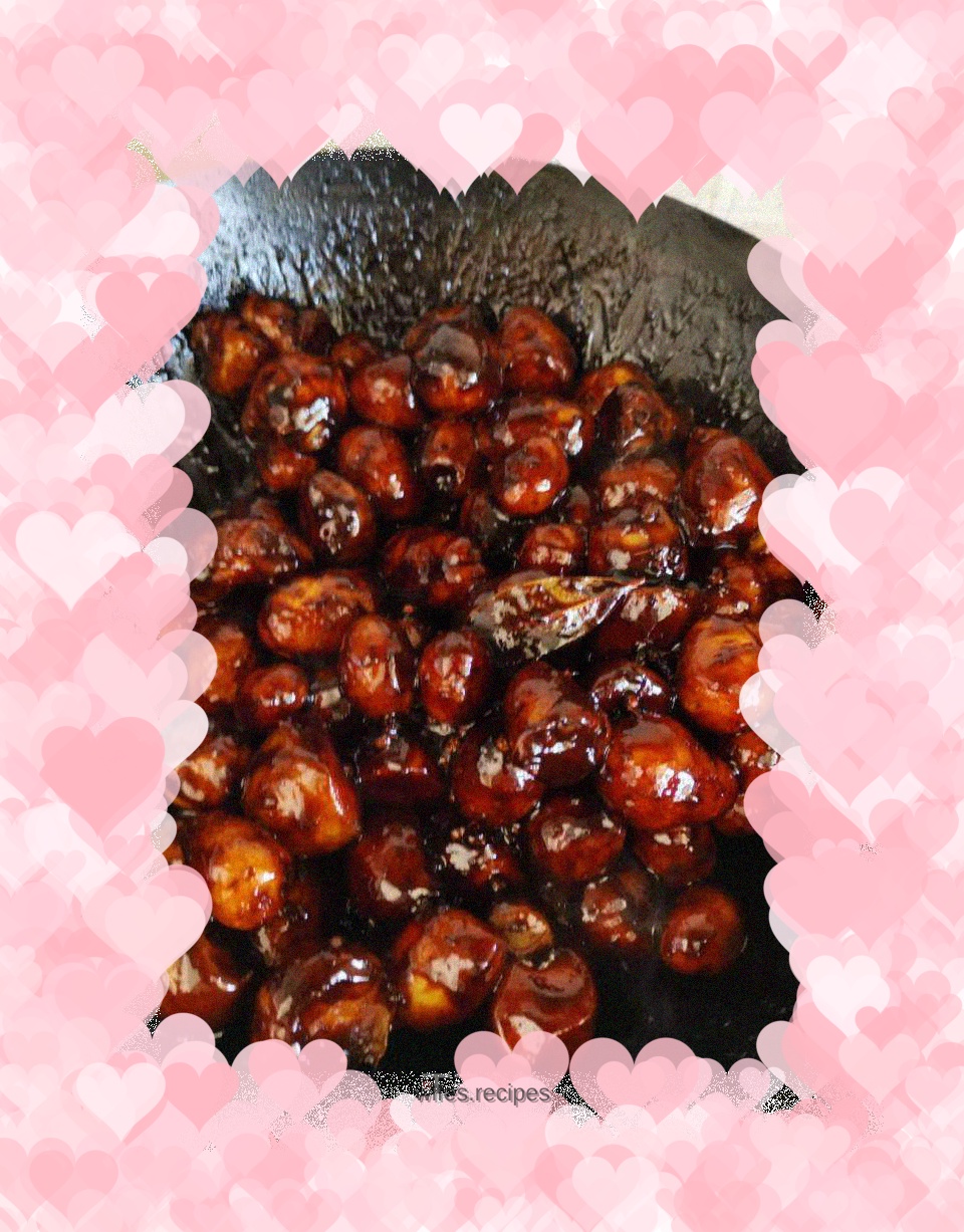 Northeastern specialties-sauce potatoes