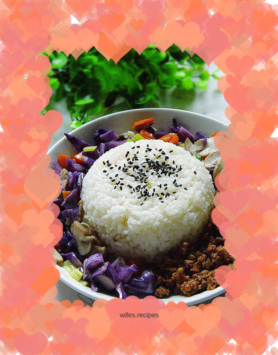 Rice with meat sauce and mixed vegetables