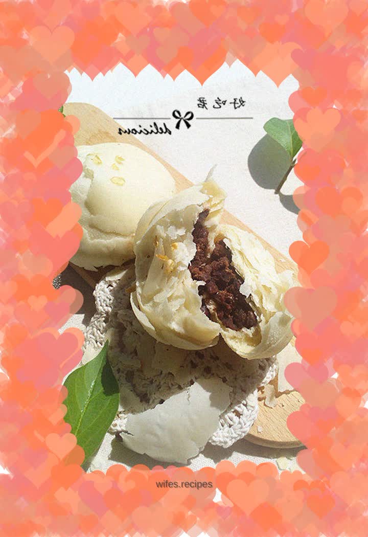 Soviet-style bean paste mooncakes