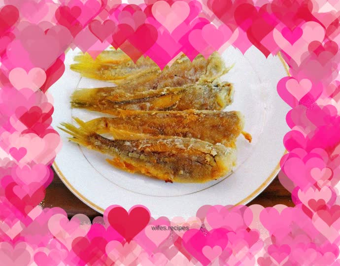 Pan-fried small yellow croaker