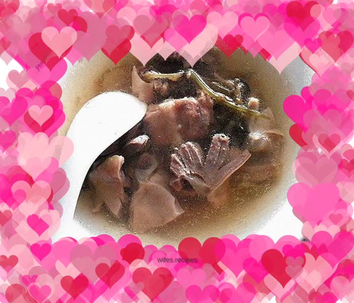 Stewed duck gizzards with Anomatis