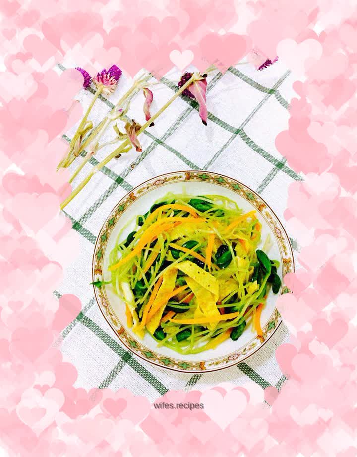 Garlic black bean sprouts