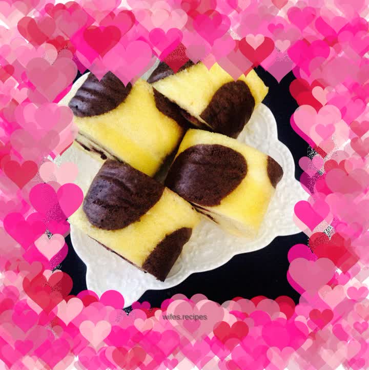 Chiffon spotted roll