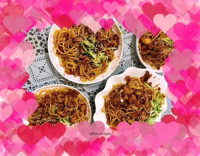 Five-flavor stir-fried noodles