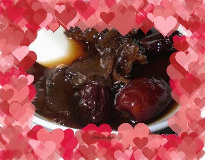 Hawthorn, black fungus and red dates soup