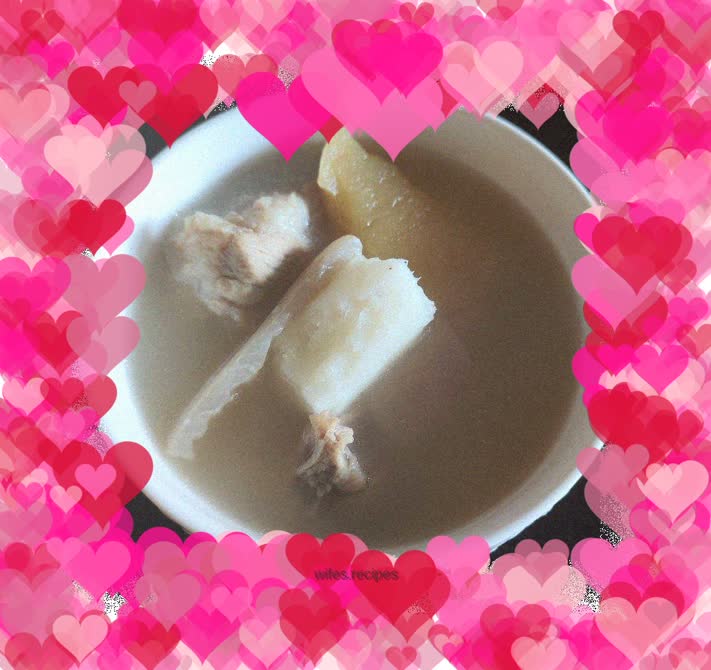 Huaishan sea cucumber and pork ribs soup