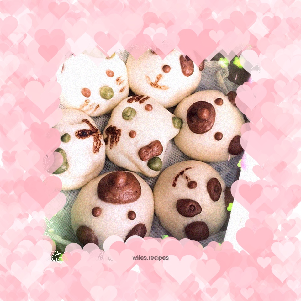 Cartoon bean paste buns