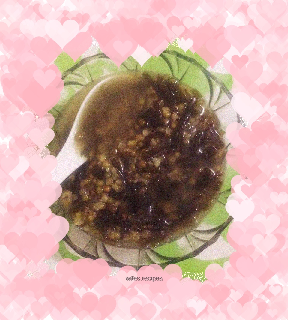 Mung bean and kelp soup
