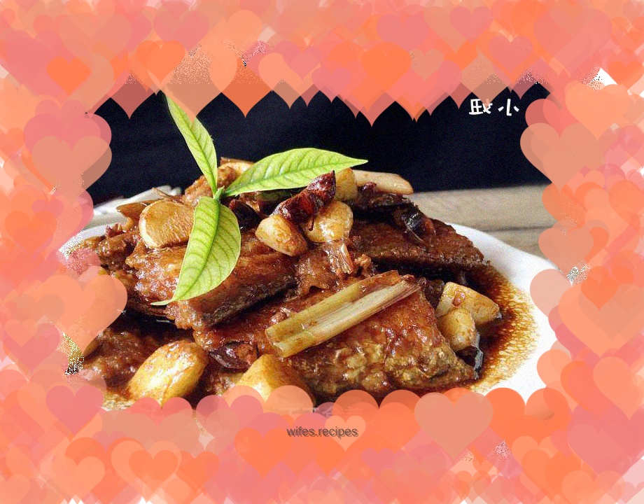 Braised hairtail fish cubes