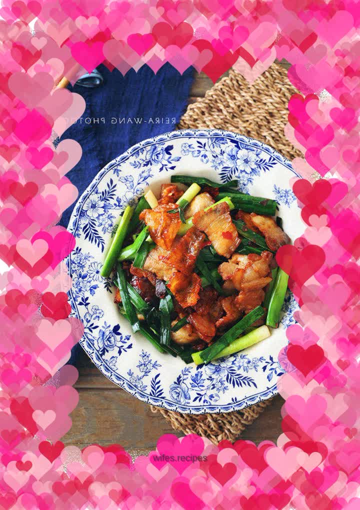 Twice-cooked pork with sweet potato skin