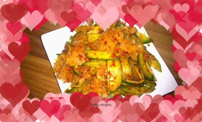 Cucumber mixed with white fungus