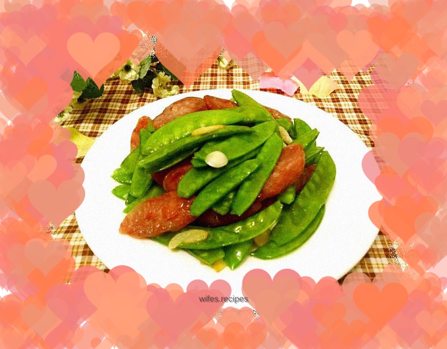 Stir-fried sausage with snow peas