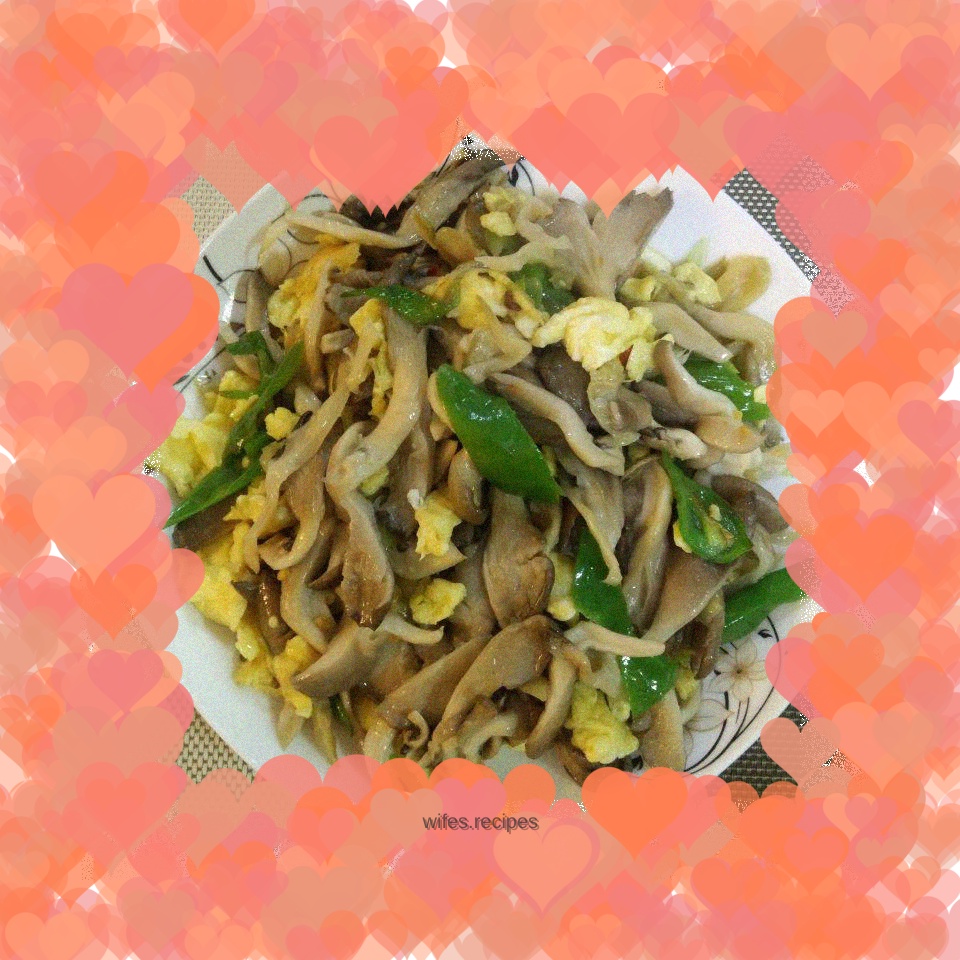 Stir-fried oyster mushrooms with pickled mustard and eggs