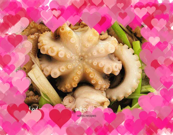 Irresistible deliciousness---Scallions mixed with rice noodles