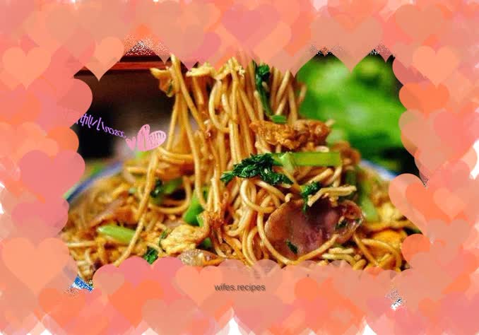 Fried noodles~ Fried noodles with sausage and vegetables