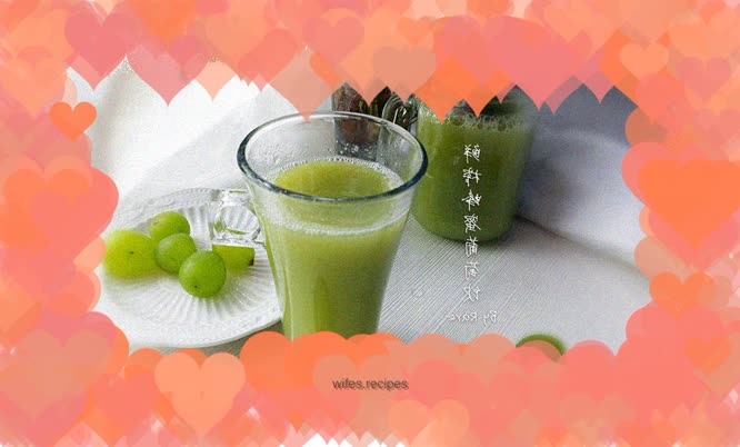 Freshly squeezed honey grape drink