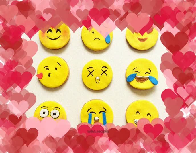 Super cute emoticon cookies