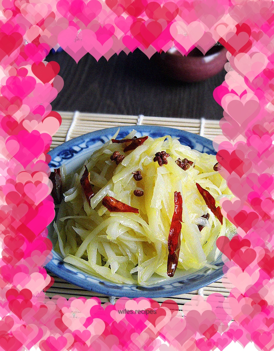 Stir-fried shredded potatoes