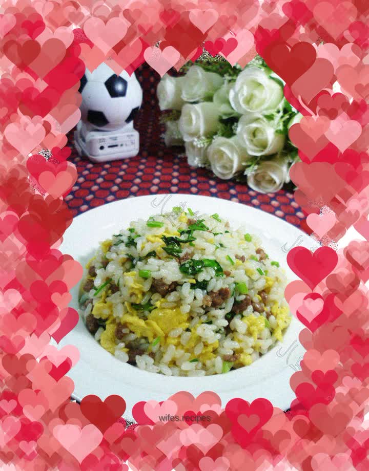 Fried rice with egg and minced beef