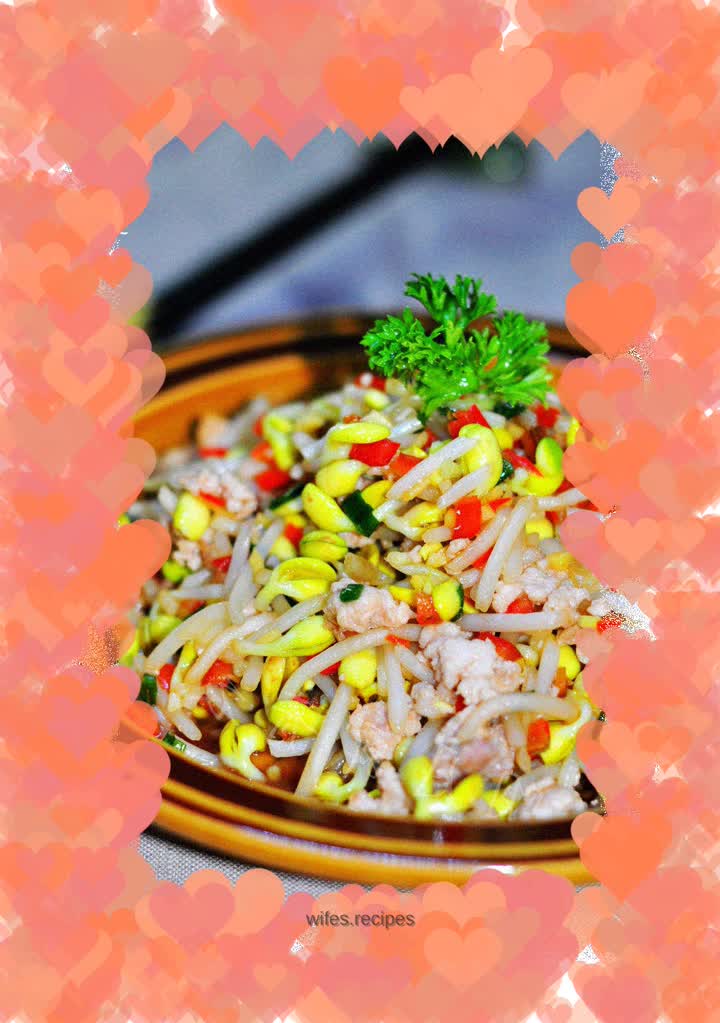 Minced Pork and Bean Sprouts