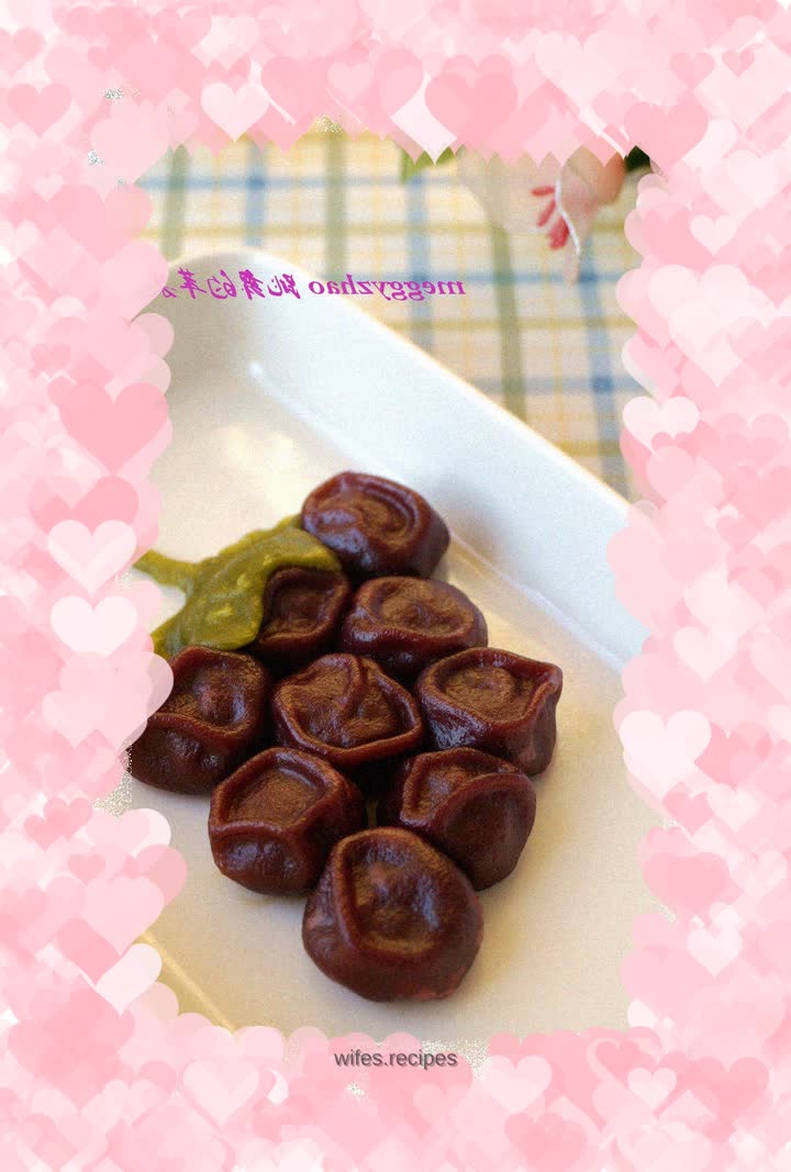 Purple Grape Steamed Dumplings