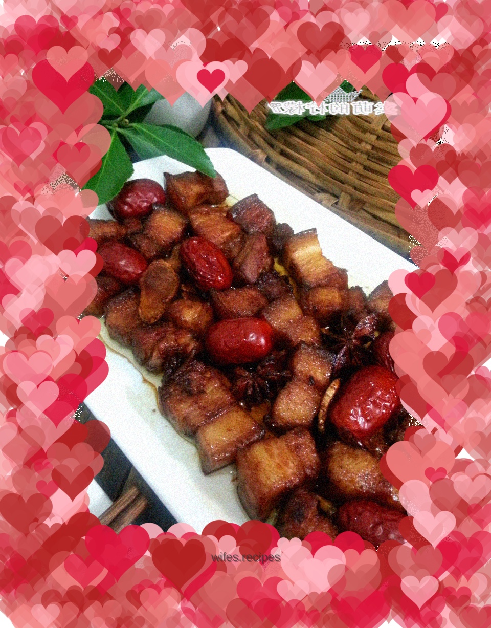 Braised pork belly with red dates