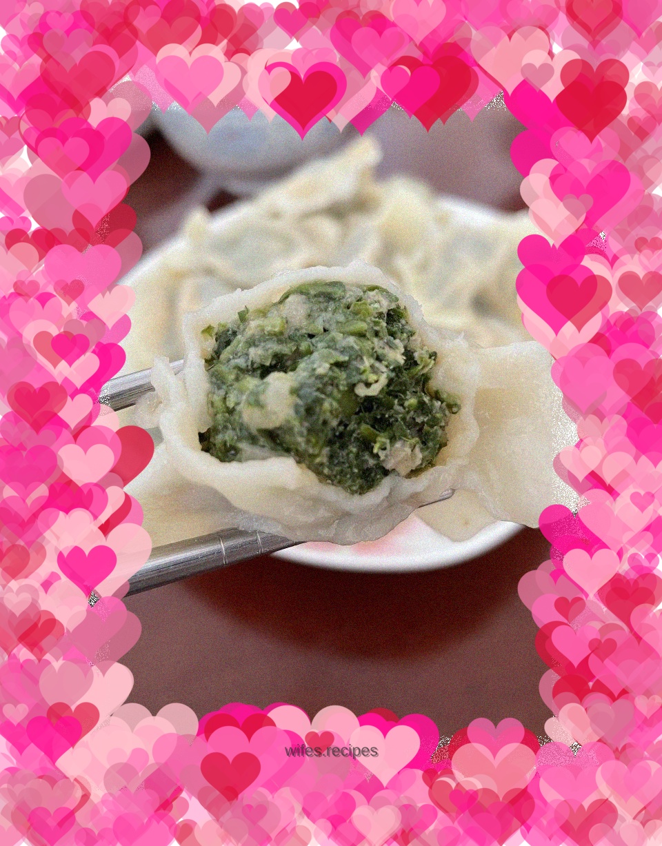 Warm winter pork and shepherd's purse dumplings