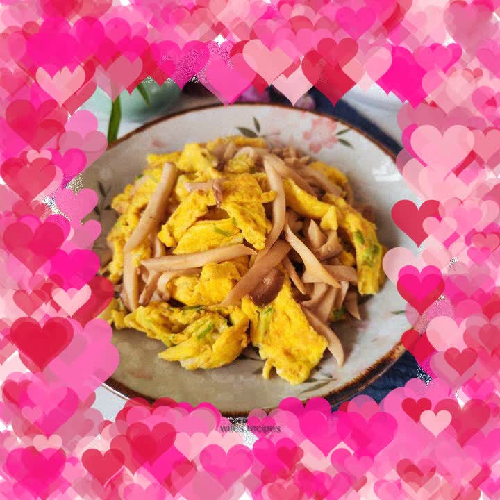 Fried king oyster mushrooms with eggs