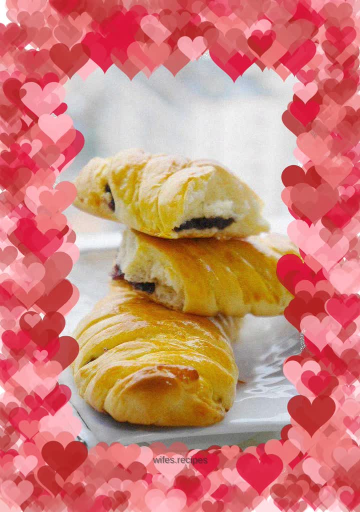 Fancy Blueberry Jam Bread