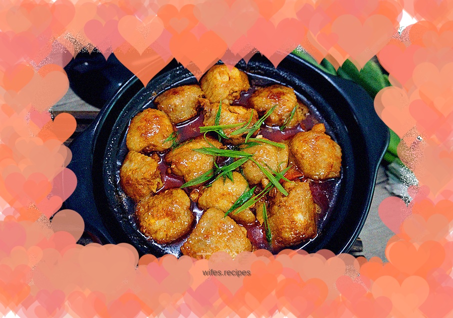 Braised chicken wings with three sauces