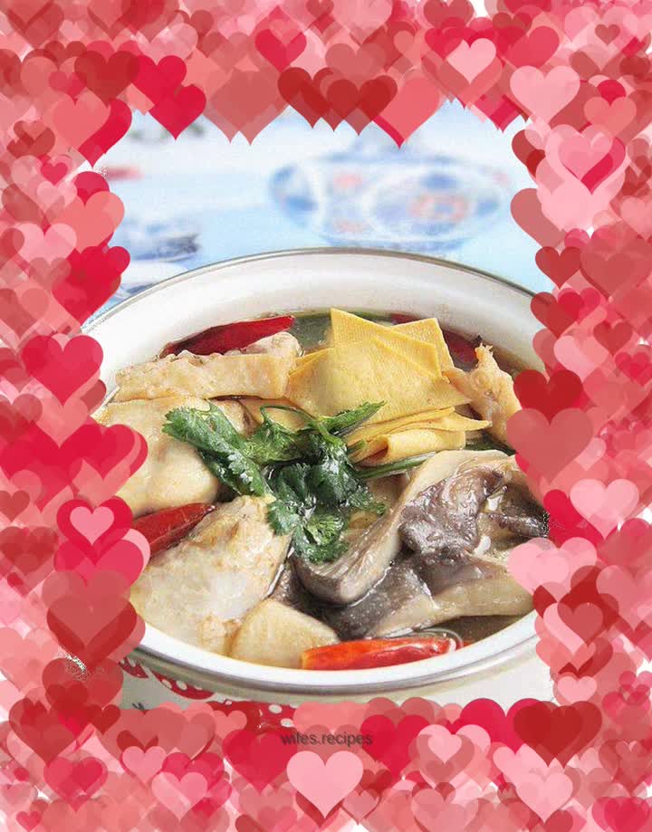 Mushroom stewed carp