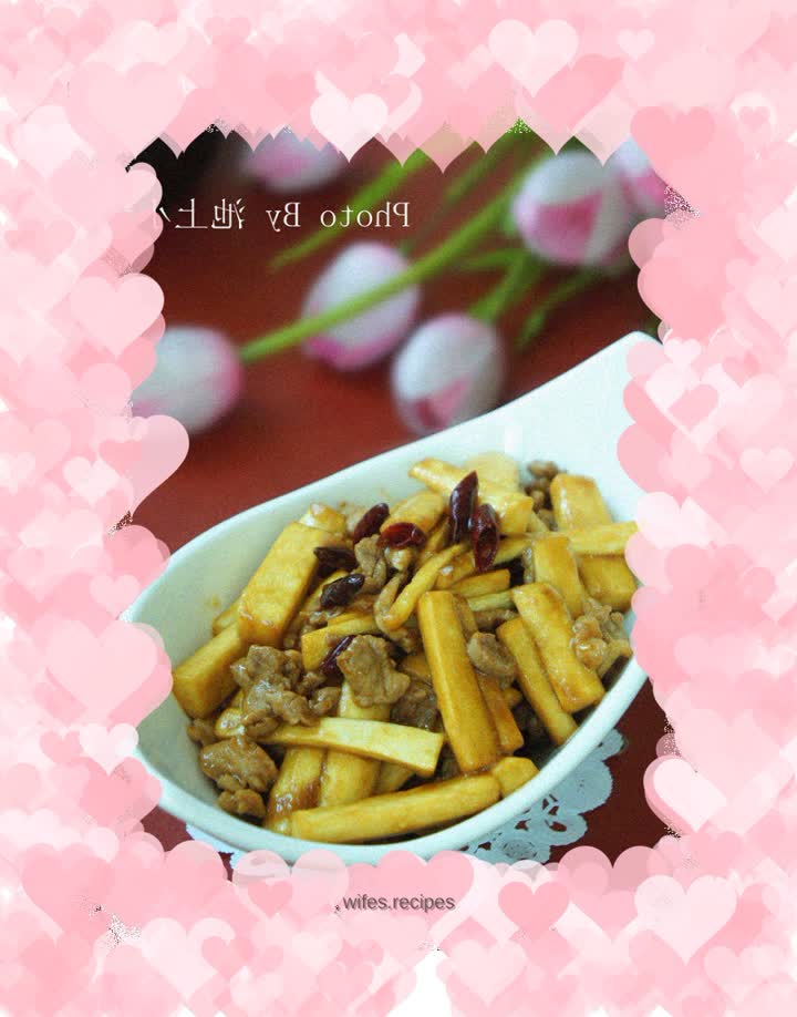 Stir-fried pork slices with wild rice