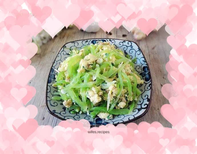 Shredded lettuce with egg flavor