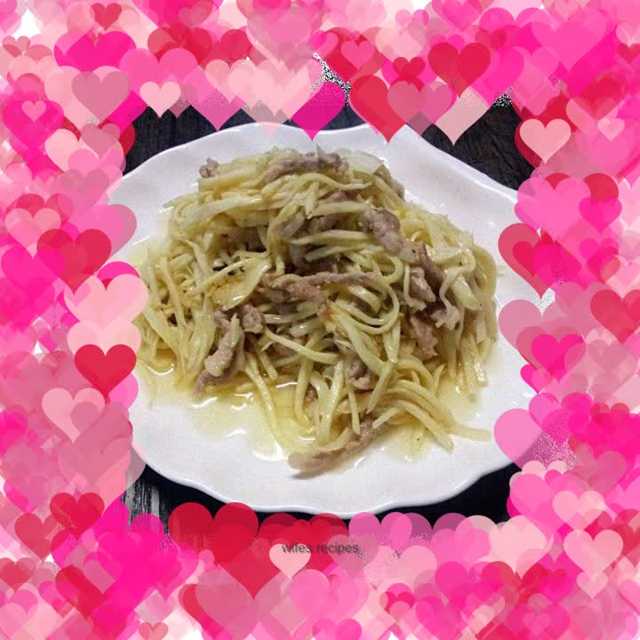 Stir-fried shredded pork with wild rice