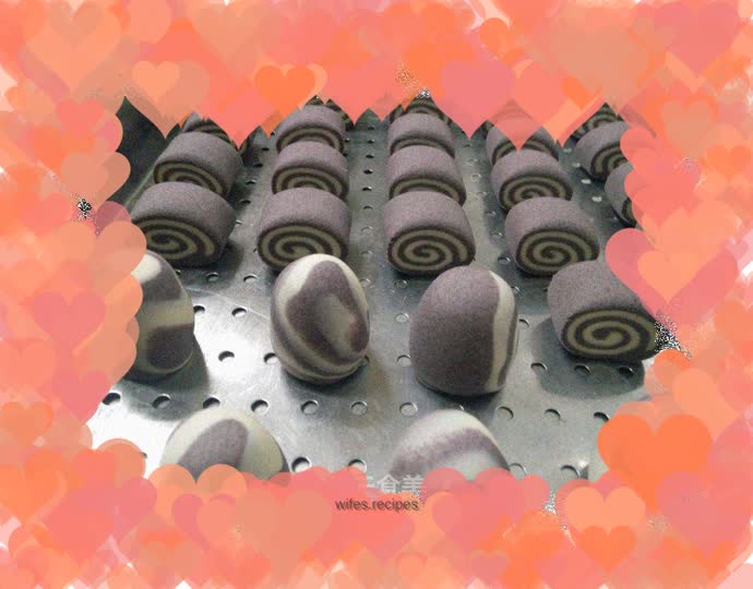 Two-color steamed buns