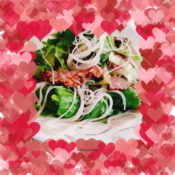 Vermicelli lettuce mixed with meat
