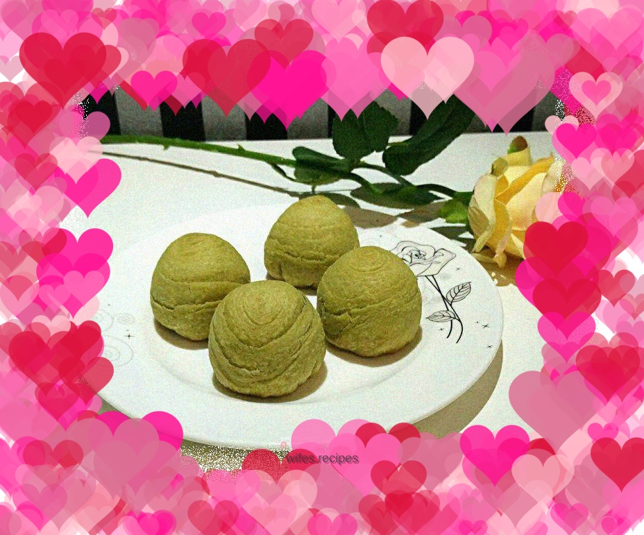 Red Bean Paste Matcha Crispy