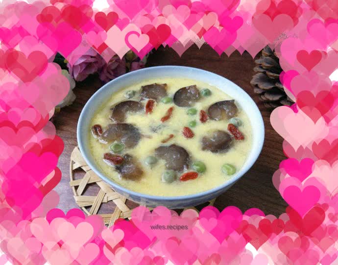 Steamed egg custard with sea cucumber and peas