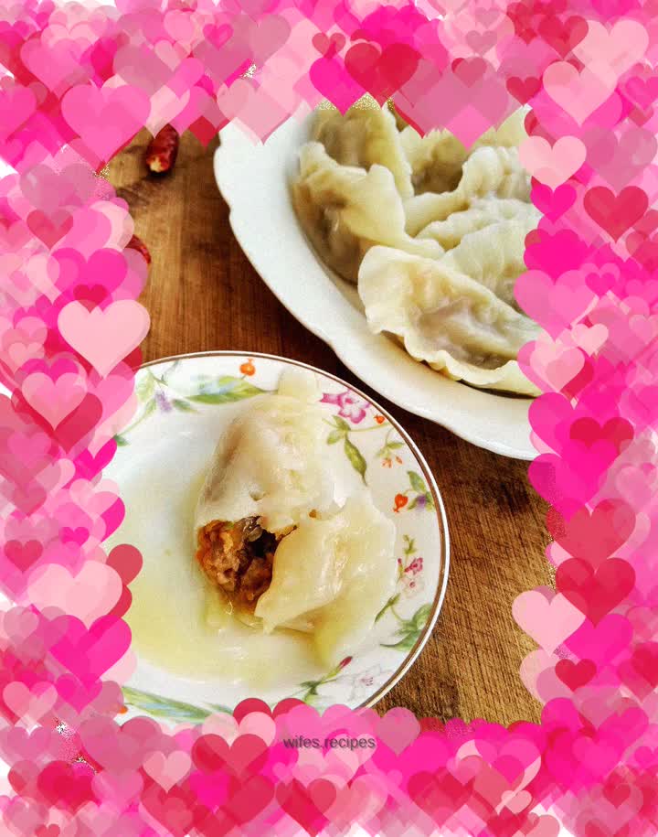Carrot and mutton dumplings